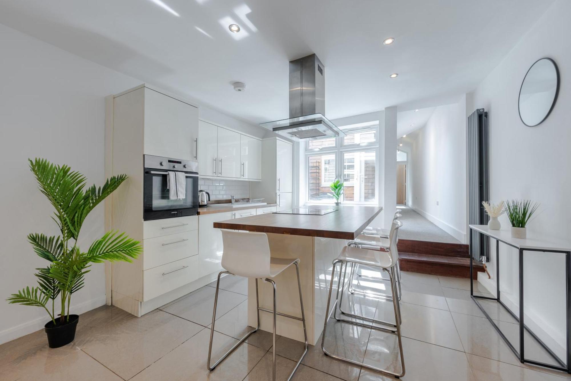 Stylish Two Bedroom Apartment By Central London With Garden Exteriör bild